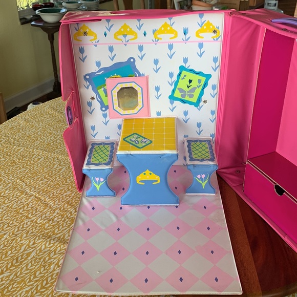 Barbie Case - Picture 9 of 11